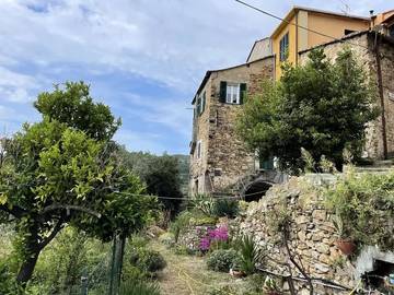 Villa pour 5 personnes, avec terrasse à Imperia