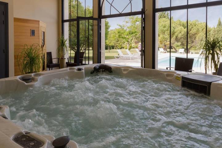 Hôtel pour 3 personnes, avec jardin et sauna ainsi que piscine et jacuzzi à Saint-Coutant-le-Grand - 3