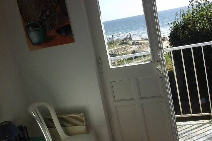Ile-Tudy Maison  Mer & plage à 20m idéal couple ( + Chalet dès 5 personnes ) in Île-Tudy, Région de Quimper