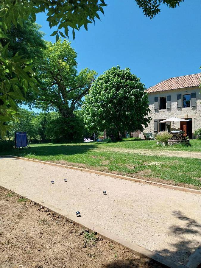 Location de vacances pour 6 personnes, avec jardin ainsi que vue et piscine à Montréal (Gers) - 3