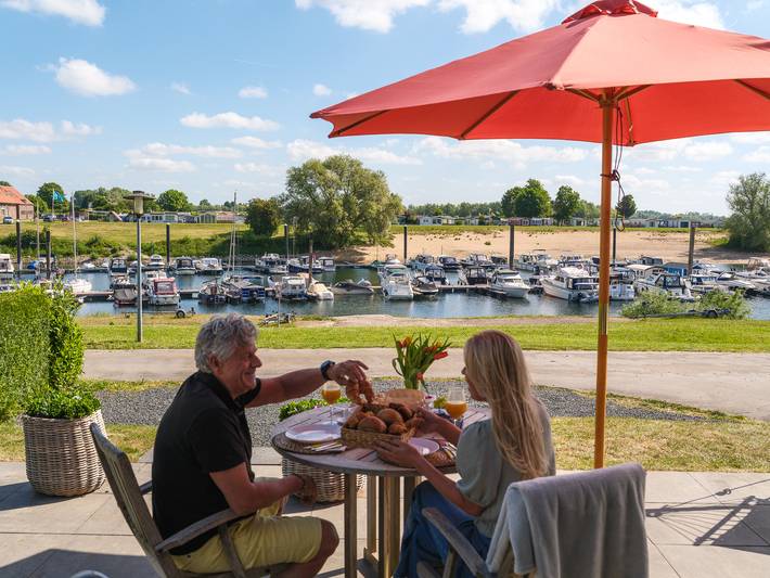 Resort Rhederlaagse Meren — Cube Xl mit Sauna | 4 personen in IJssel