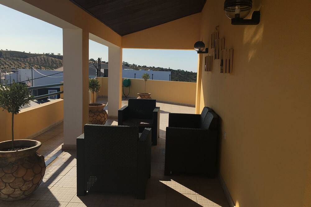 Lake View House_Montargil in Montargil, Distrito de Portalegre