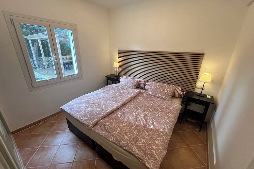 Ruhig gelegenes 4-Personen Ferienhaus mit Garten, Dachterasse mit Meerblick in Bonaire, Alcúdia