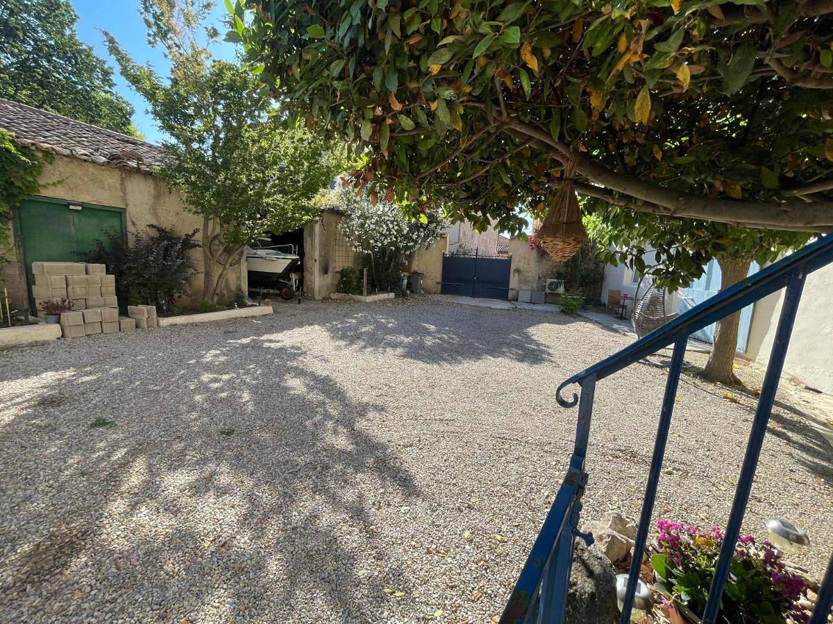 Appartement entier, Velezia Love in Roujan, Côte méditerranéenne (France)