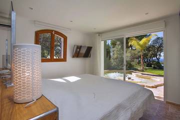 Villa pour 12 Personnes dans Six-Fours-les-Plages, Région de Toulon, Photo 1