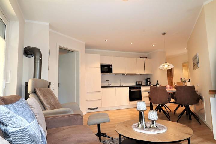 Ferienwohnung für 4 Personen, mit Garten und Sauna in Fedderwardersiel