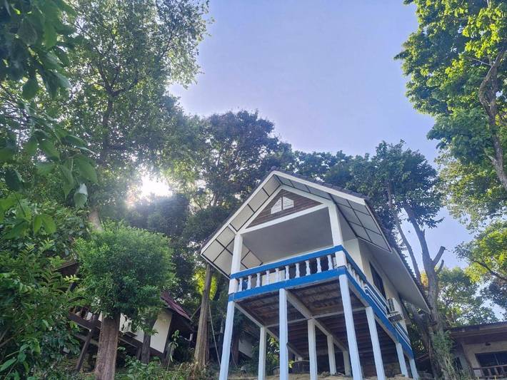 Cabaña para 2 personas, con terraza además de vistas y jardín en Tailandia