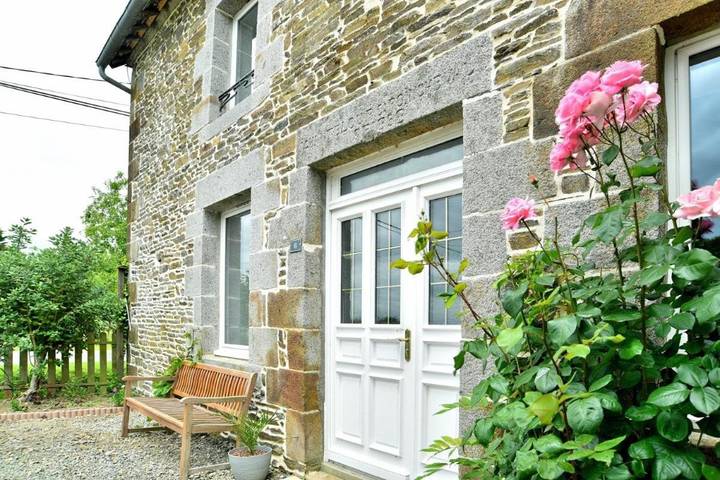 Location de vacances pour 6 personnes, avec jardin, animaux acceptés à Pleine-Fougères - 2