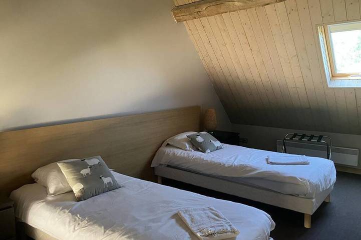 Gîte pour 4 personnes, avec terrasse, animaux acceptés à Montbeugny - 2