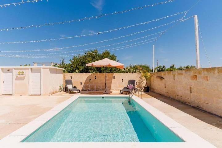 Villa per 6 persone, con Giardino e Piscina a Torricella