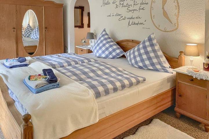 Ganze Wohnung, Schöne Ferienwohnung mit Garten in Oberfranken in Weißenbrunn, Oberfranken