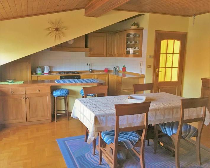 Gîte pour 4 personnes, avec vue sur le lac ainsi que vue et jardin à San Gregorio