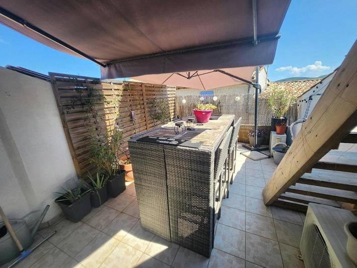 Location de vacances pour 6 personnes, avec Terrasse dans Office De Tourisme De Greoux Les Bains - 3