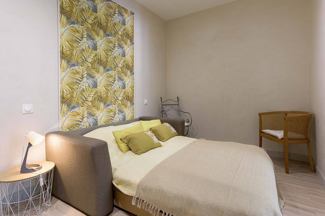 Entire apartment, 13 Boulevard Carnot in Cannes, Mediterranean Coast (France)
