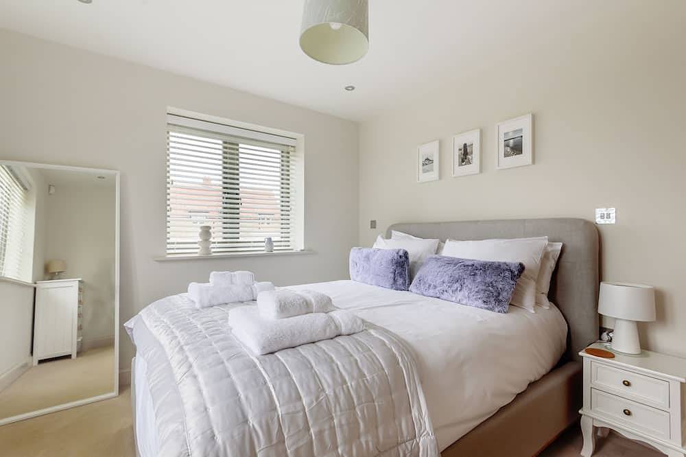 Cobblestone Cottage - sleeps 4 guests in 2 bedrooms in Docking, Norfolk