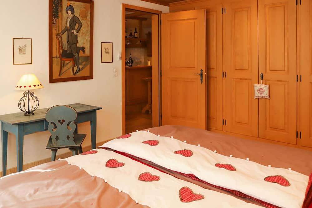 Ganze Wohnung, Schöne Wohnung für 8 Gäste mit  W-Lan, Tv und Terrasse in Saanenmöser, Saanen