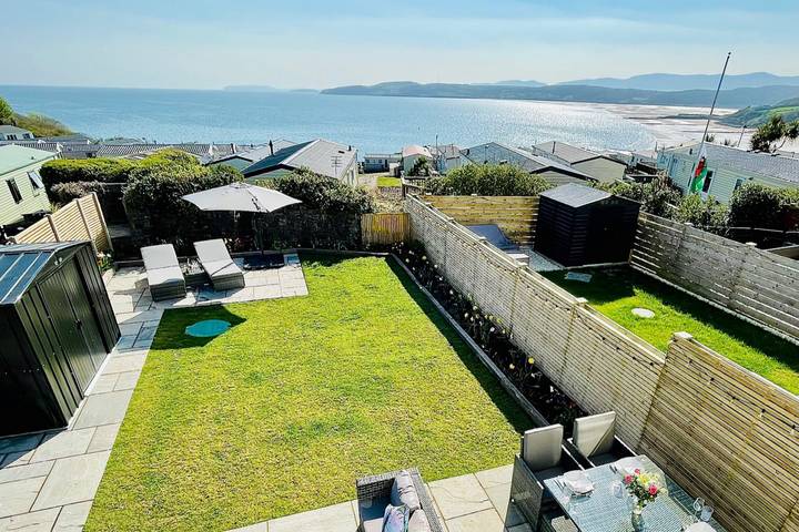 Holiday rental for 6 people, with terrace and garden, with pets in Benllech