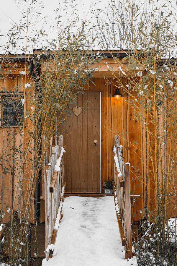 Cottage pour 2 personnes, avec jardin et piscine ainsi que sauna et vue dans Celles (Houyet)