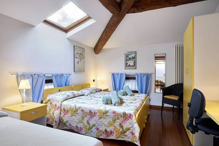 Entire apartment, Villa Gloria. Apartment near downtown with private parking in Verona, Verona Province