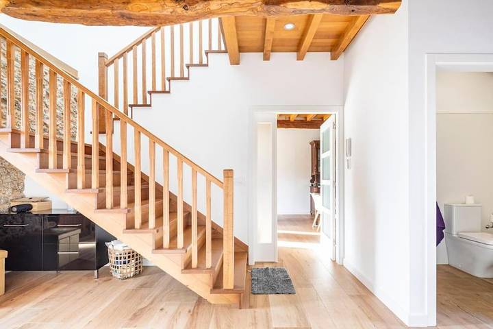 Chalet para 14 personas, con vistas y jardín además de piscina y terraza, Se admiten mascotas en Terra de Melide - 3