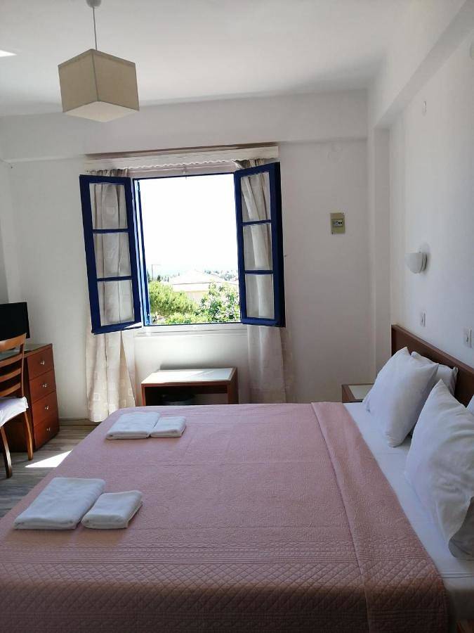 Maison d’hôte pour 2 personnes, avec jardin ainsi que piscine et vue dans Spetses - 2