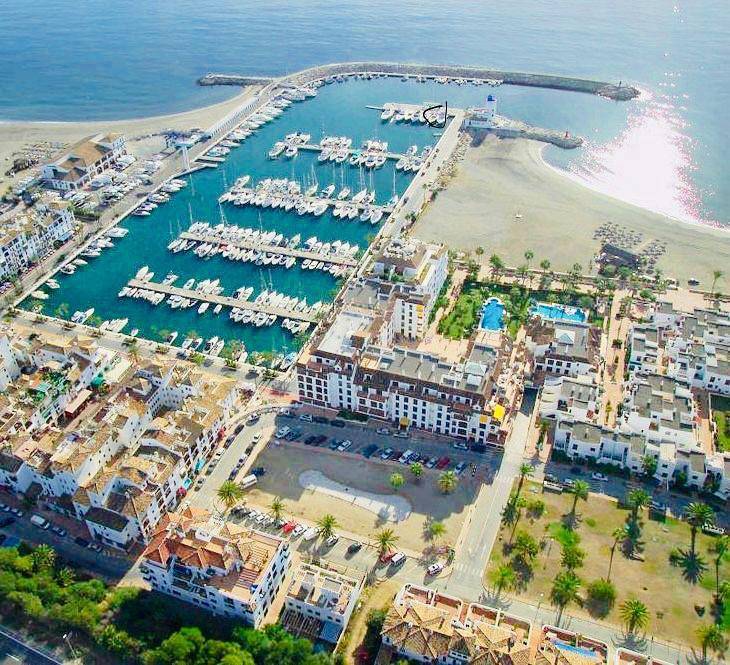 Ferienhaus für 8 Personen mit Meerblick in Puerto de la Duquesa, Manilva