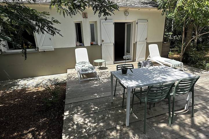 Location de vacances pour 4 personnes, avec Terrasse et Jardin à Biguglia