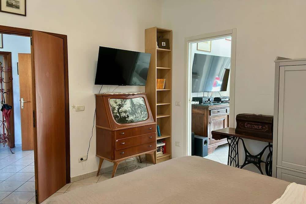 Apartamento de 125 metros cuadrados en Villa Renata con 350 metros cuadrados de jardín privado y plaza de aparcamiento. in Fogliano Marina, Riccione