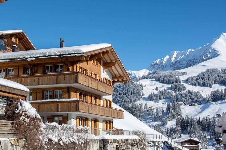 Ferienwohnung für 8 Personen, mit Balkon im Berner Oberland