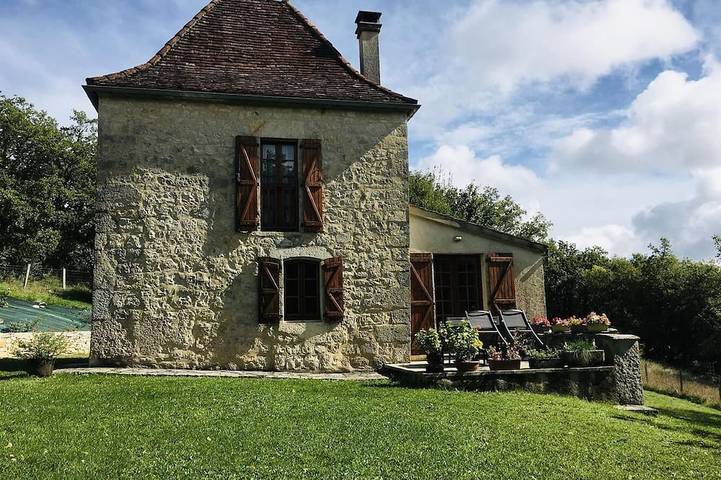 Location de vacances pour 5 personnes, avec jardin dans Les Pechs-du-Vers