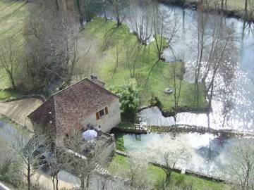 Gîte pour 6 personnes, avec balcon et jardin à Lacave