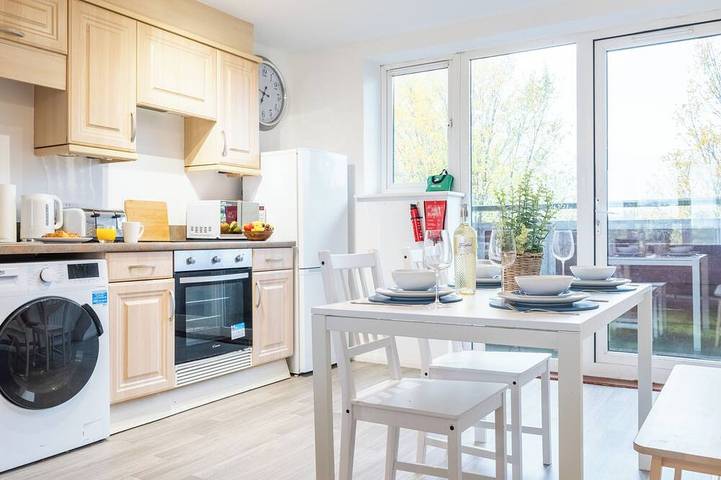 Apartment for 5 people in Cardiff Bay