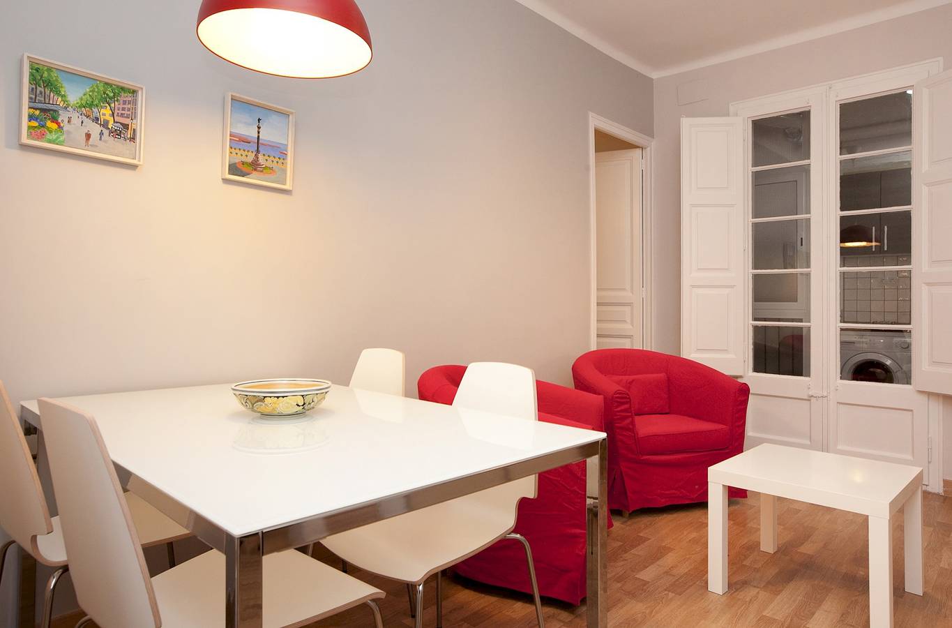 Appartement entier, Appartement de vacances pour 6 personnes avec balcon in District de Sants-Montjuïc, Barcelone