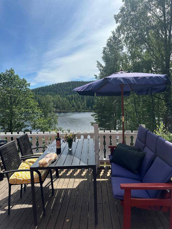 Ferienhaus für 4 Personen, mit Garten und Ausblick sowie Seeblick und Terrasse, mit Haustier - 1