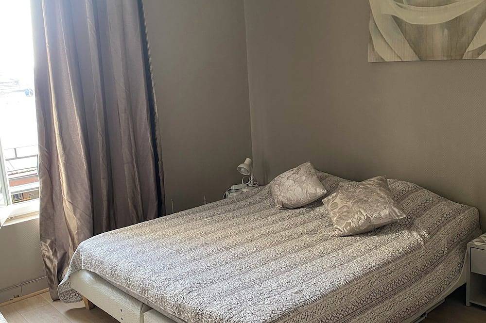 Entire apartment, Cosy 2P apartment aubervilliers 10mn Paris Opera in Aubervilliers, Seine-Saint-Denis