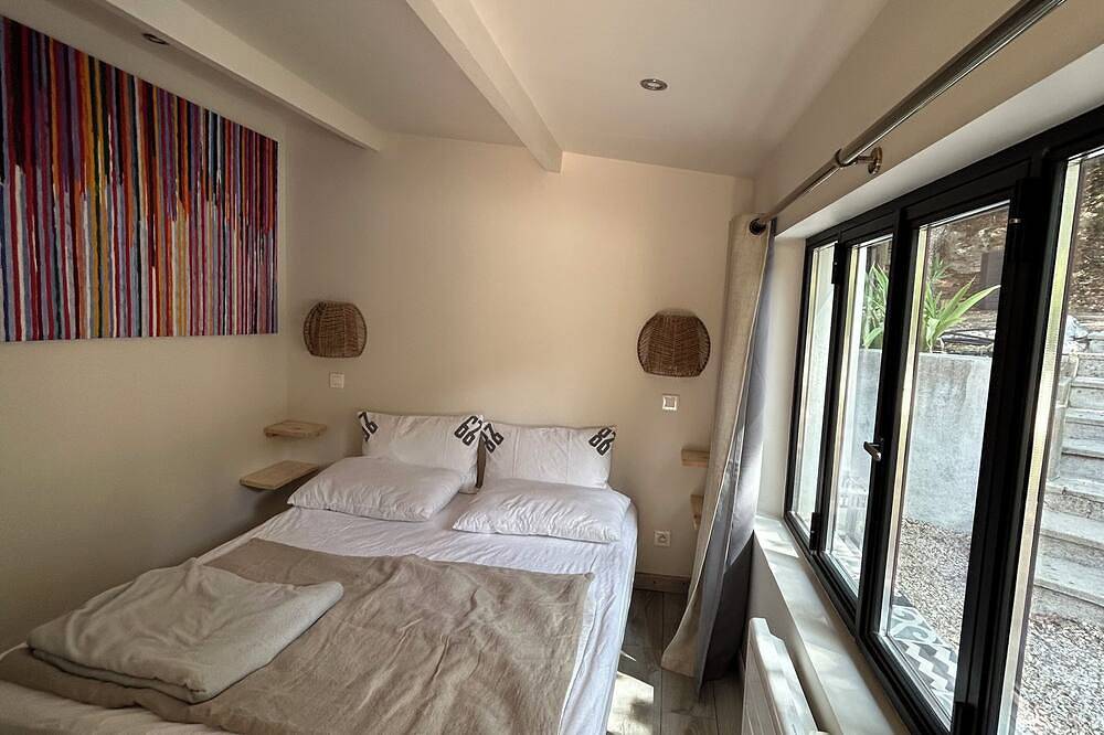 Beautiful Luberon house with swimming pool - 7/8 people in Villelaure, Regionaler Naturpark Luberon