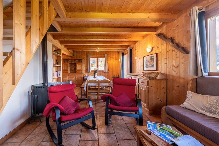 Chalet 'Le Paccaly' con vistas a la montaña, terraza privada y Wi-Fi in Crest-Voland, Albertville region