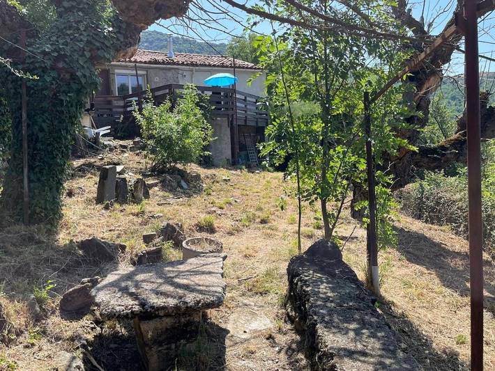 Location de vacances pour 8 personnes, avec Terrasse et Jardin à Aumessas