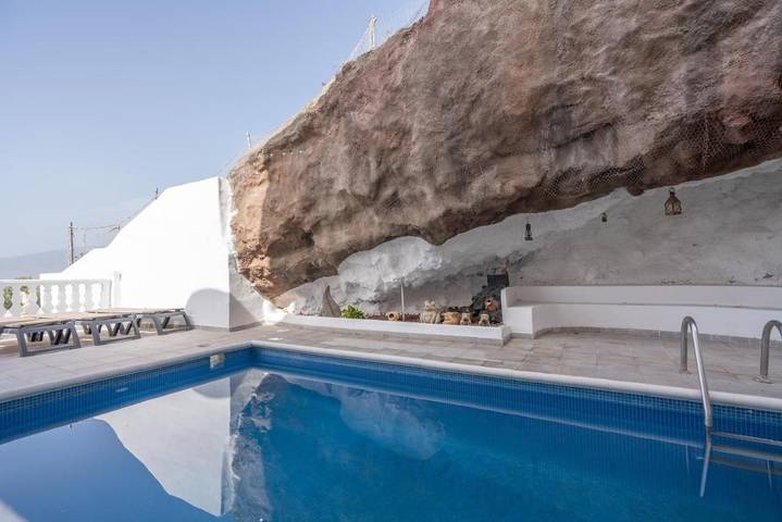 Casa de vacaciones para 7 personas, con piscina además de jardín y vistas - 1