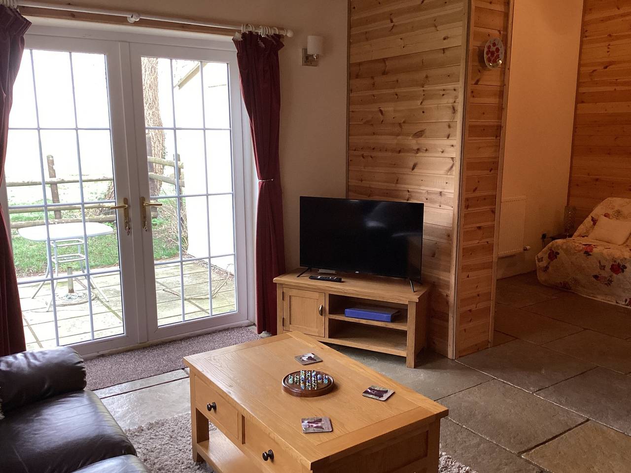 1 Bed Lodge-Sleeps 4-Pet Friendly-Free Parking in Herefordshire