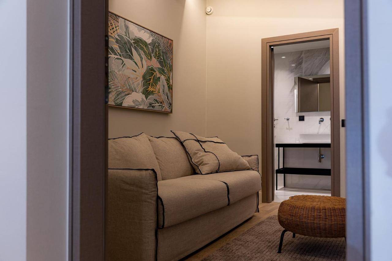 Deluxe Double Room with Balcony in Section centrale d'Athènes, Athènes