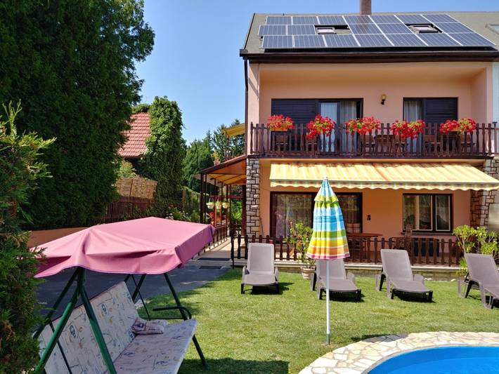 Gîte pour 9 personnes, avec piscine ainsi que terrasse et jardin dans Koroshegy - 2