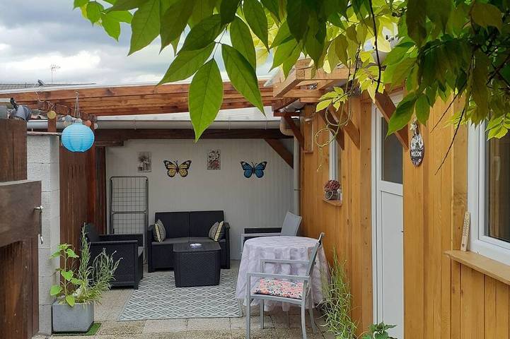 Gîte pour 2 personnes, avec Terrasse et Piscine à Bindernheim