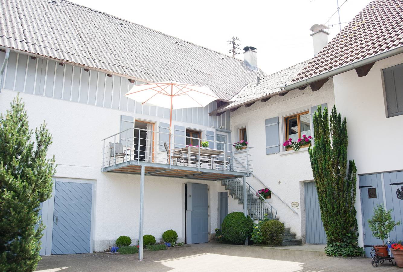 Ferienhaus 'Kleines Landhaus Bodensee' mit Seeblick, Balkon und Wlan in Hödingen, Überlingen