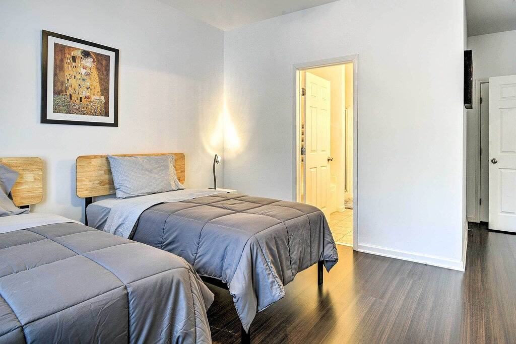 Inviting High Point Townhome with Patio + Privacy! in High Point, Guilford County