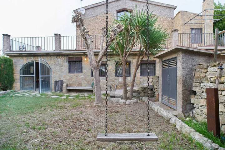 Chalet para 6 personas, con jardín además de piscina y terraza en Bages - 2