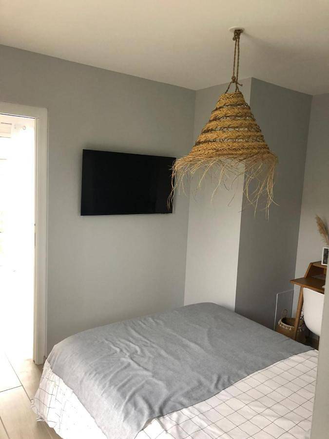 Double Room with Private Bathroom in Brette-les-Pins, Sarthe