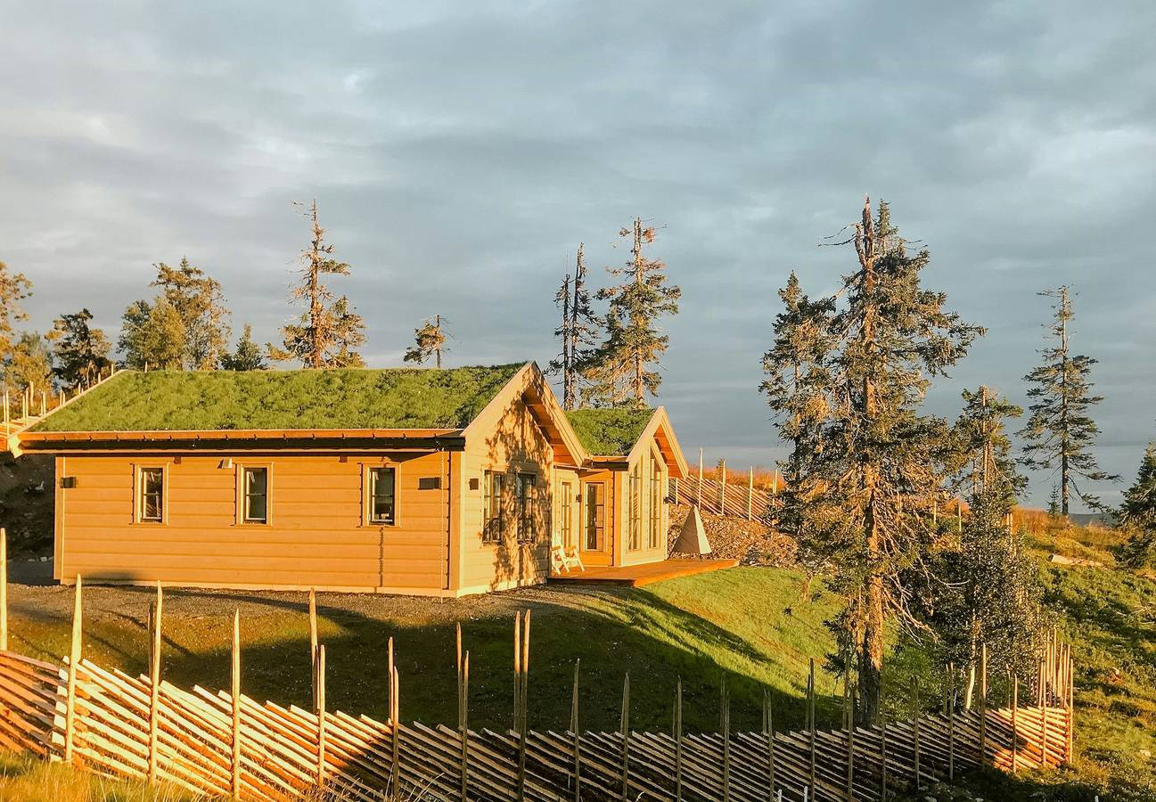 Moderne hut bij de skipistes van Skeikampen in Skeikampen, Gausdal