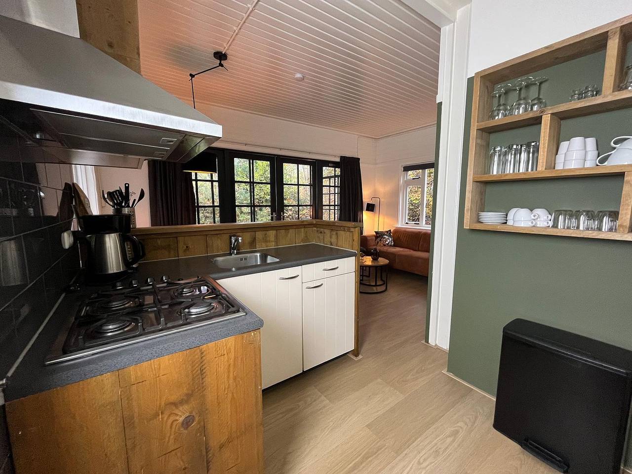 Camping en Bungalowpark de Norgerberg — 4 pers. Bungalow Monumentaal in Drenthe