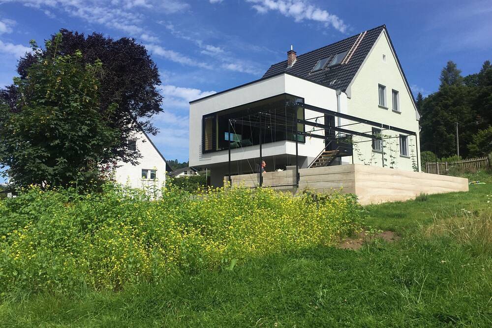 Charmantes fünfziger Jahre Ferienhaus mit Traumblick ins Flußtal in Gerolstein, Vulkaneifel